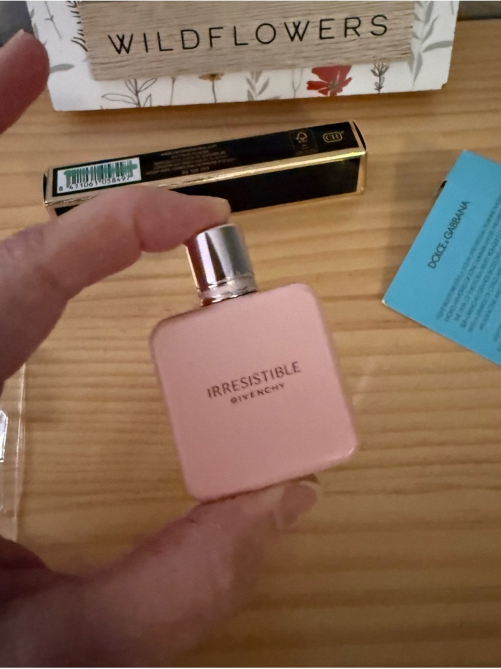 Carolina Herrera rollerball & Givenchy perfume bundle - Picture 5 of 7